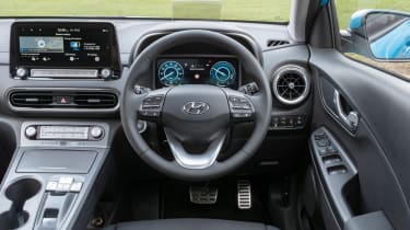 Hyundai kona deals ev 2021 review